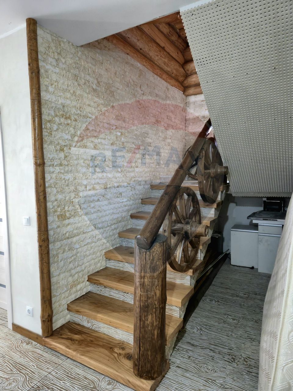 Casă / Vilă cu 6 camere de vânzare