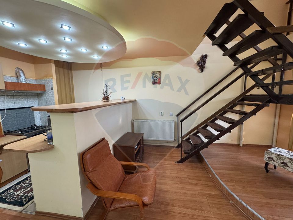 Casă / Vilă cu 5 camere de închiriat în zona Calea Romanului