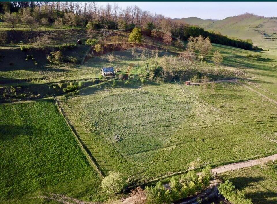 Teren intravilan 2000mp, lângă barajul Ighis