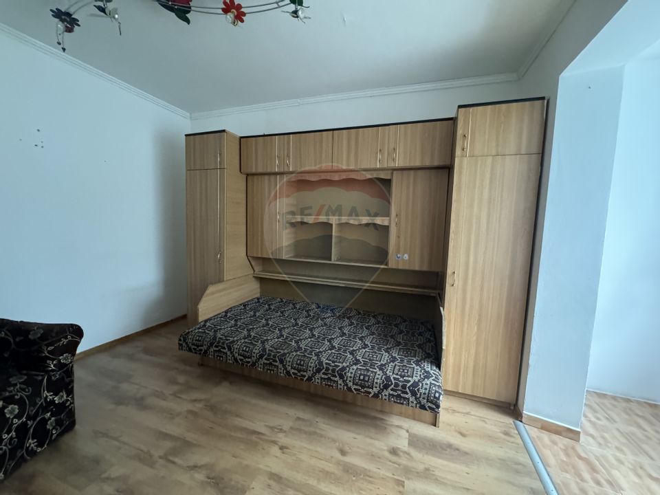 Apartament mobilat cu 2 camere Cuza Voda/Etaj 1