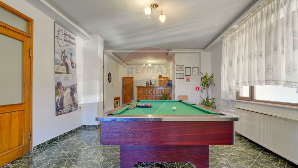 15 room Hotel / Pension for rent