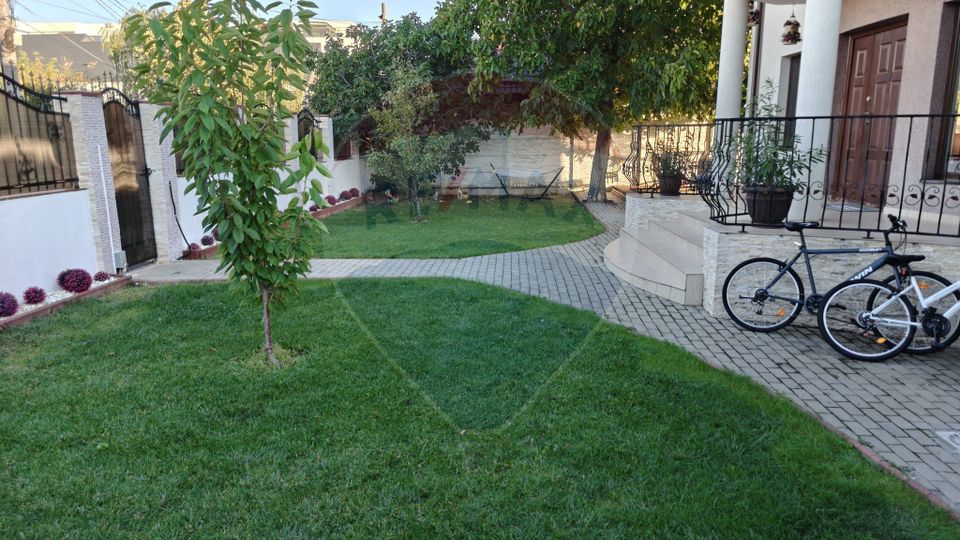 DE VANZARE  Vila cu piscina Zona Colentina