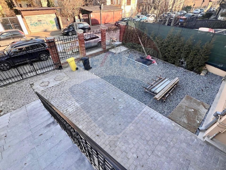 54sq.m Office Space for rent, Central area