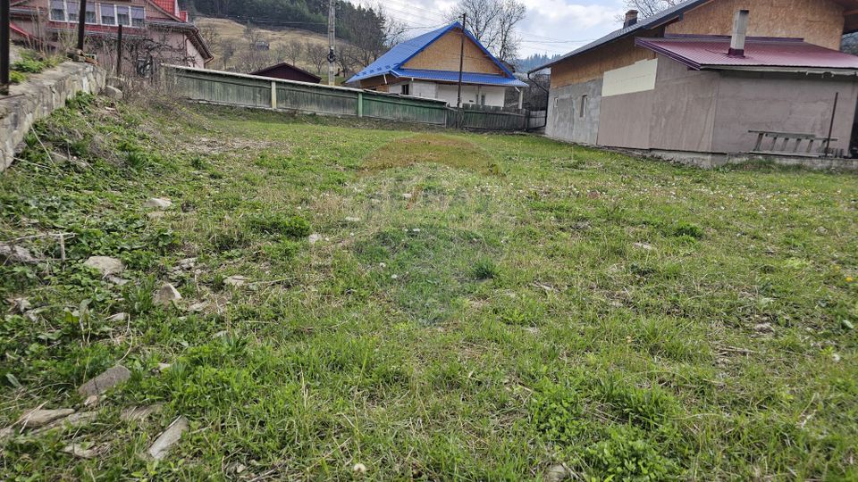 Land 1,520sqm Hangu / Strada Principala