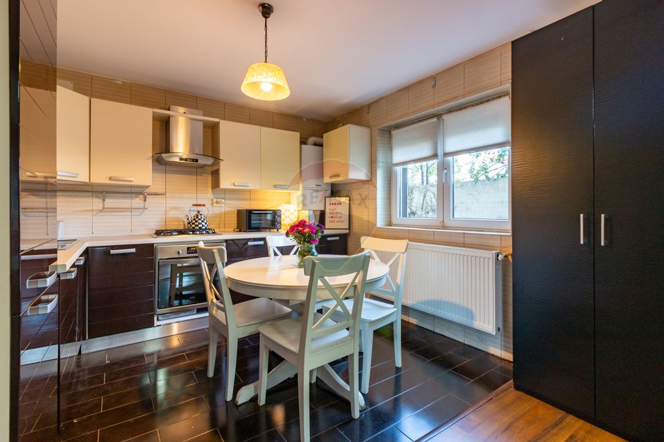 A House Like Home, beautiful courtyard 1950sqm, near the Green Quarter