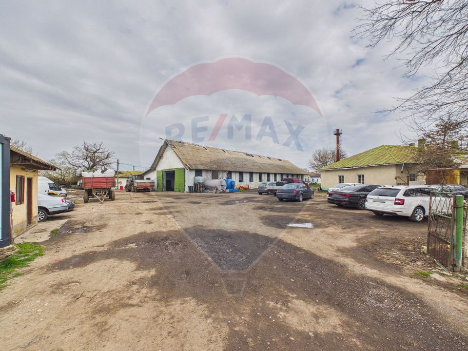 Industrial space for sale 7950sqm Lehliu Railway Station access DN3+A2