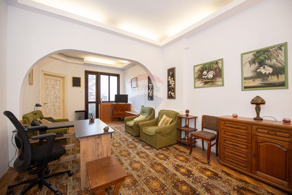 Vila de vanzare cu etaj Calea Calarasi Delea Veche