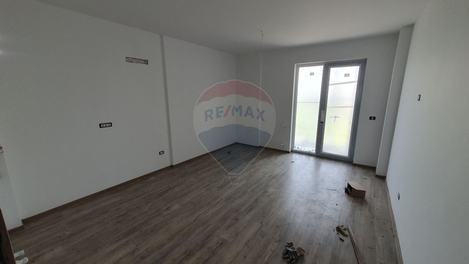 Apartament cu 3 camere SUD