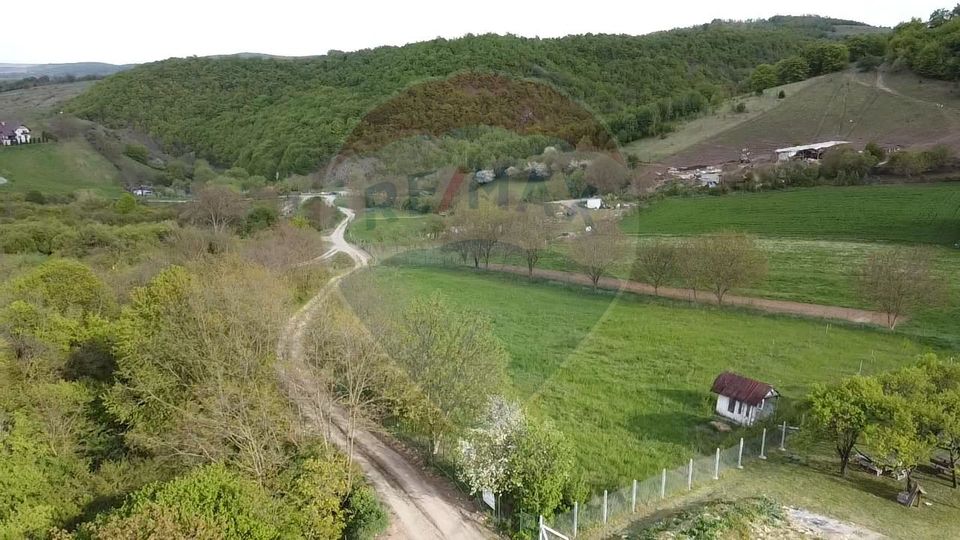Land 3,826sqm Moldovenesti / Strada Fara Nume
