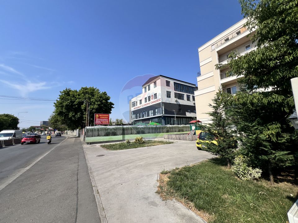 3 camere decomandat, bloc nou. Terasă 8.8 mp  Mobilat & loc de parcare