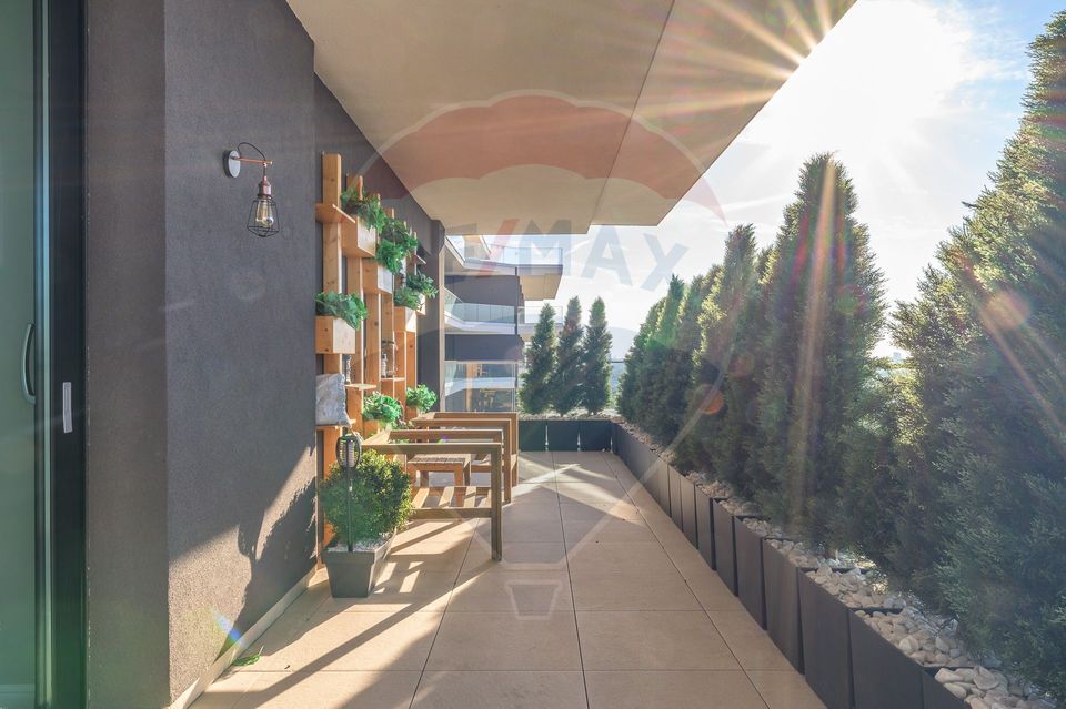 Penthouse with 6 rooms, 2 terraces, 3 parking lots Herastrau area