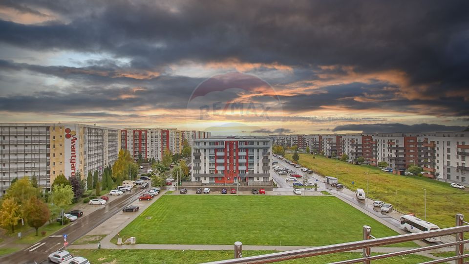 Apartament cu trei camere de inchiriat, Avantgarden 2, Brasov