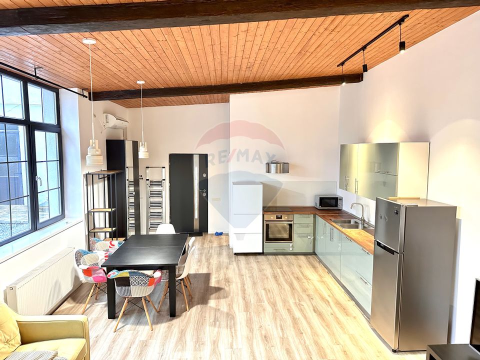Casă/apartament tip studio/curte de inchiriat Parc Bazilescu