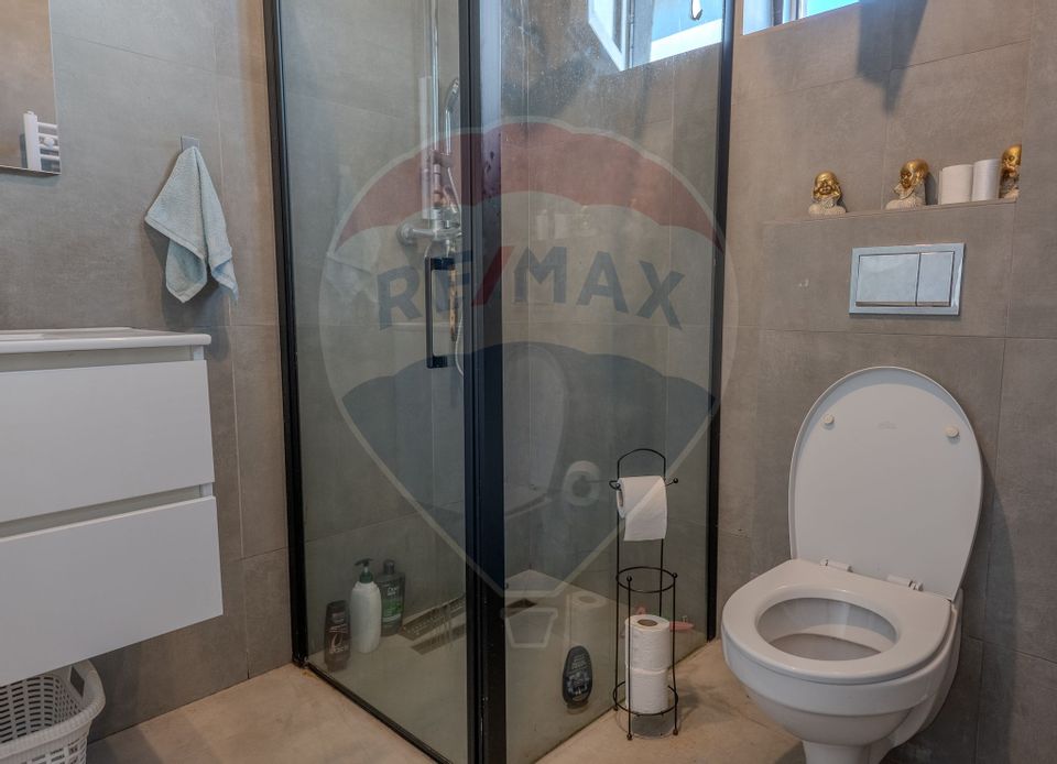 Casă individuală P+1+M mobilată, utilată - Dragomirești Deal