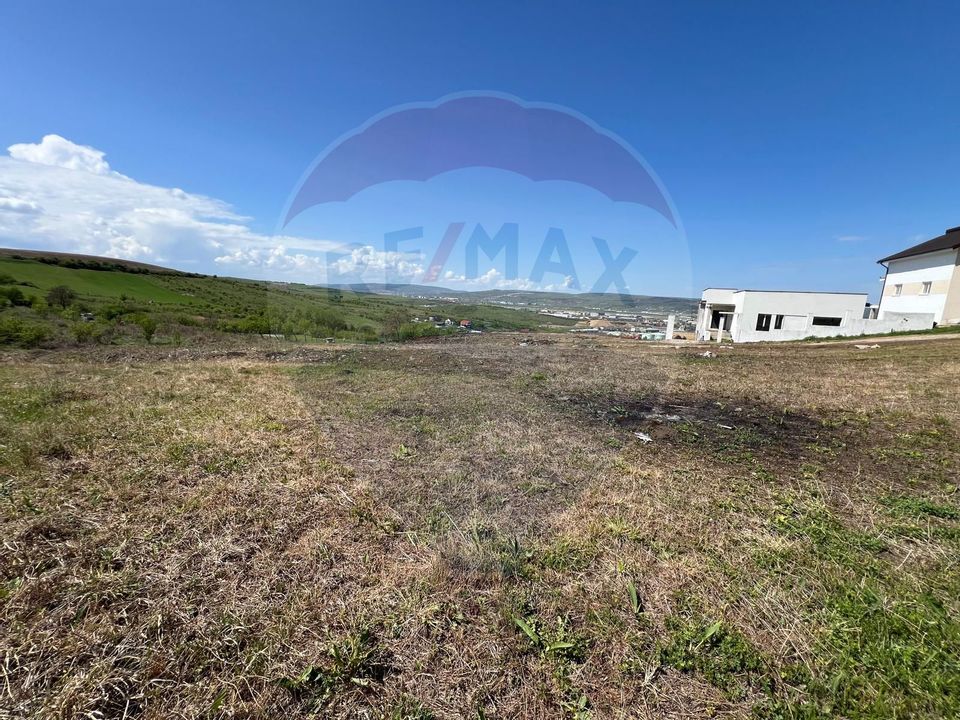 Teren Dezmir, 540 mp, zona de case, construire casă individuală