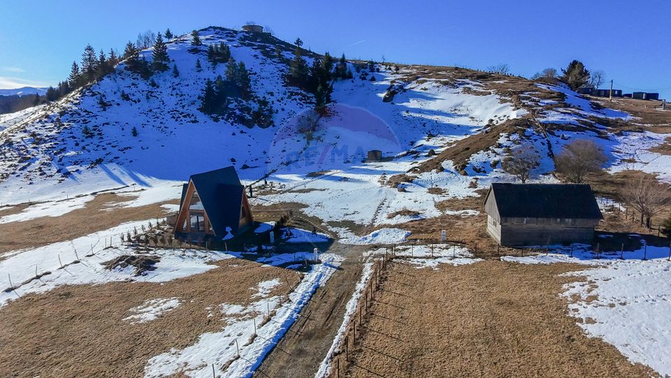 Land 3,756sqm Sirnea / None