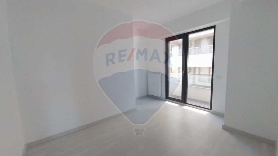 Apartament 2 camere de vanzare pe Bld. Mamaia Constanta