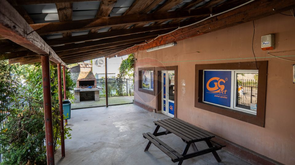 150sq.m Commercial Space for sale