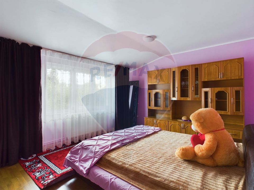 6 room House / Villa for sale, Andronache area