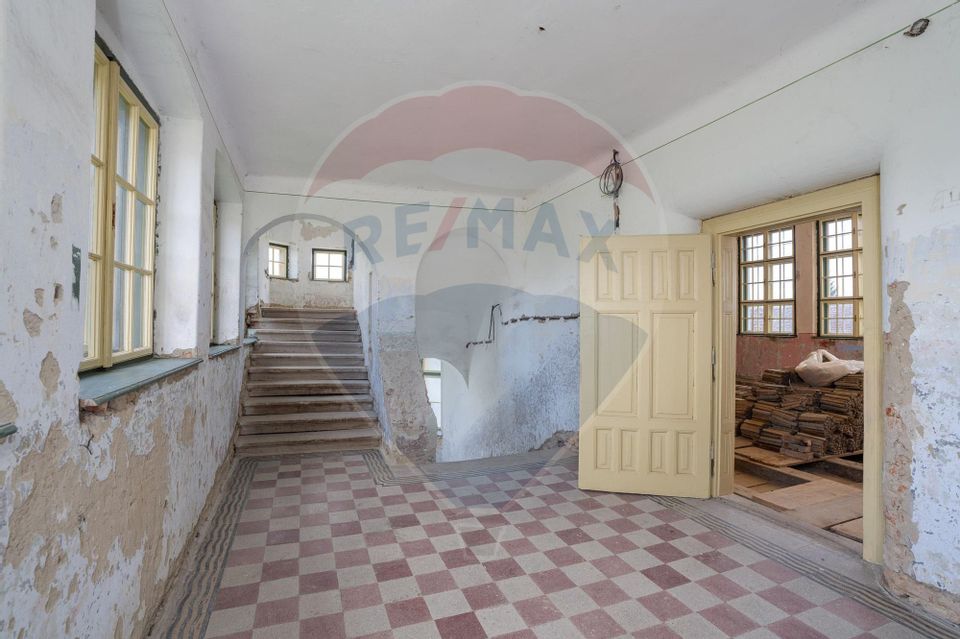 Fostă școală săsească semnată de Fritz Balthes – Bruiu, Sibiu