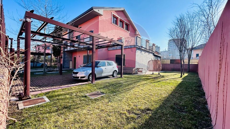 6 room House / Villa for sale, Faleza Nord area