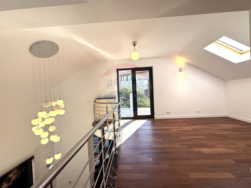 Vila individuala, 7 camere, 2 garaje, curte - Pipera, Cortina North