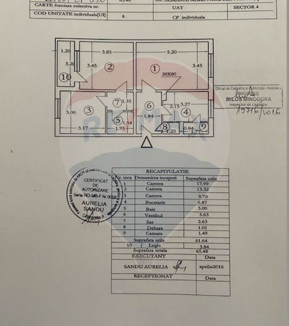 Apartament 3 camere de vanzare, racordare la gaze - Zona Straja