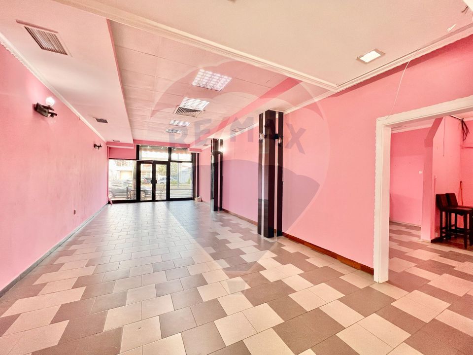 122sq.m Commercial Space for rent, Decebal area