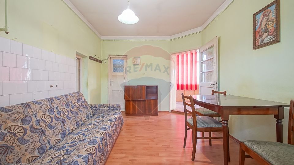 6 room House / Villa for sale