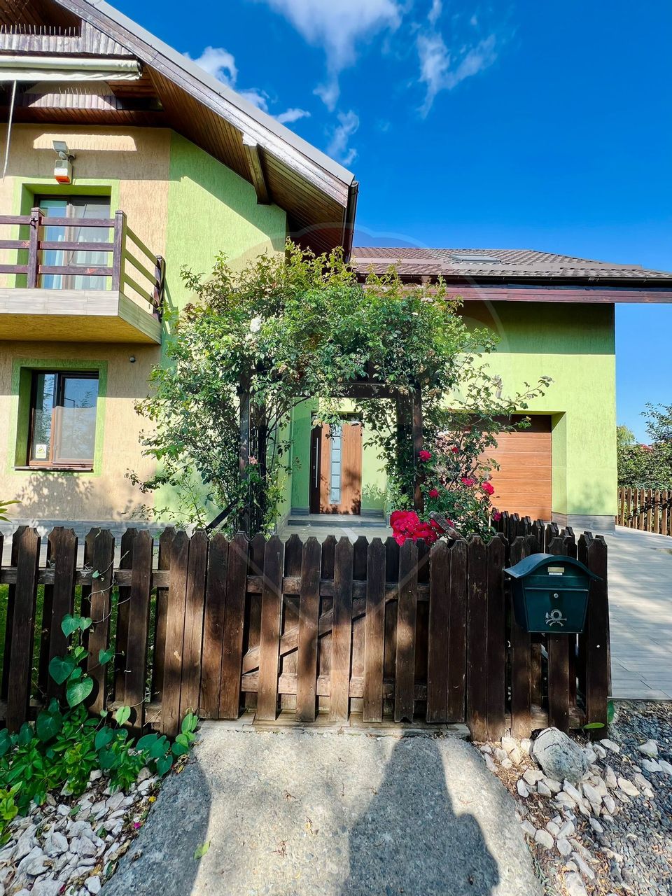 4 room House / Villa for sale