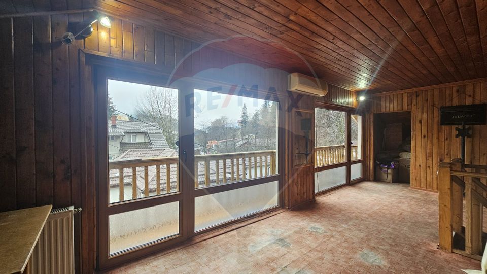 Casă / Vilă cu 9 camere de vânzare în zona Valea Cerbului comision 0%