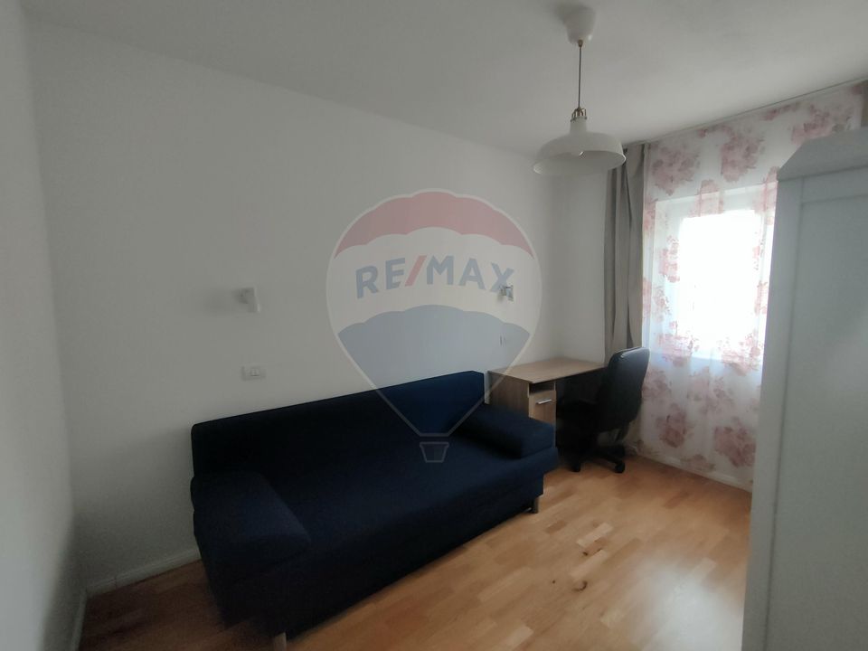 Apartament cu 3 camere de vanzare