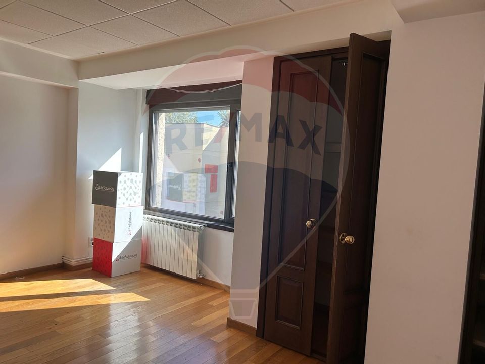 DE INCHIRIAT Apartament 4 camere în zona Baneasa