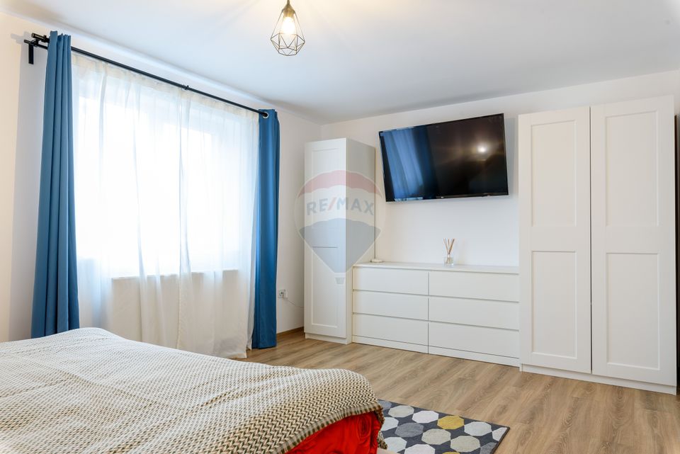 4 room House / Villa for sale, Exterior Est area