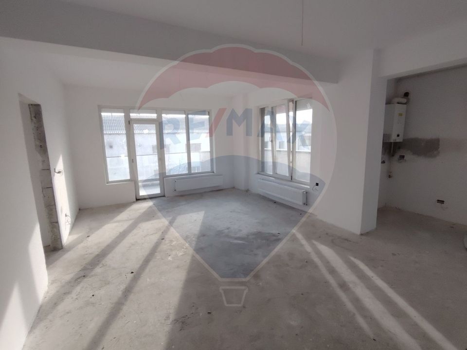 Apartament 3 camere tip penthouse