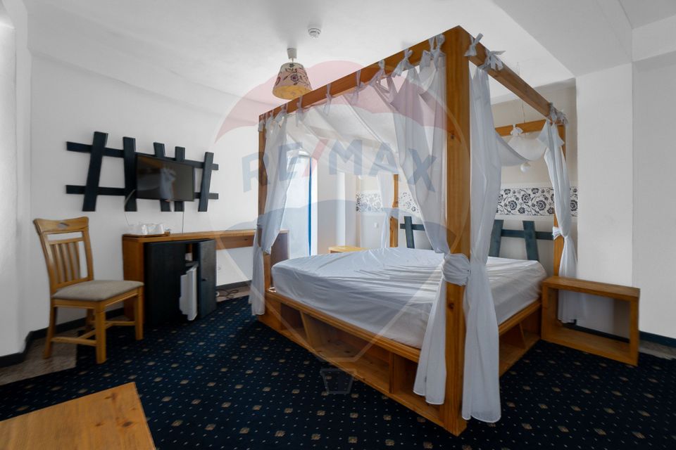 39 room Hotel / Pension for sale