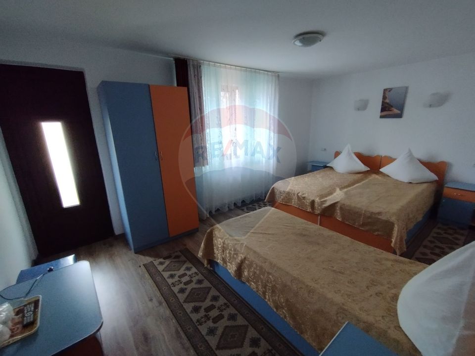 Hotel / Pensiune cu 15 camere de vânzare în zona Central