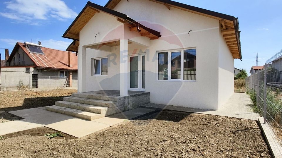 Casă / Vilă cu teren 371 mp de vânzare in Cumpana