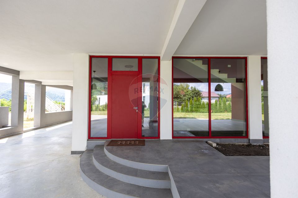 5 room House / Villa for sale