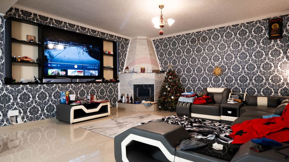 11 room House / Villa for sale