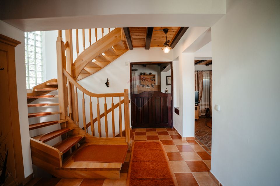 6 room House / Villa for sale