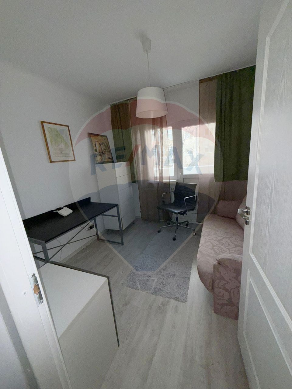 4 room Apartment for sale, 1 Mai area