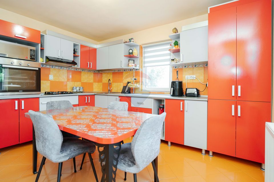 7 room House / Villa for sale