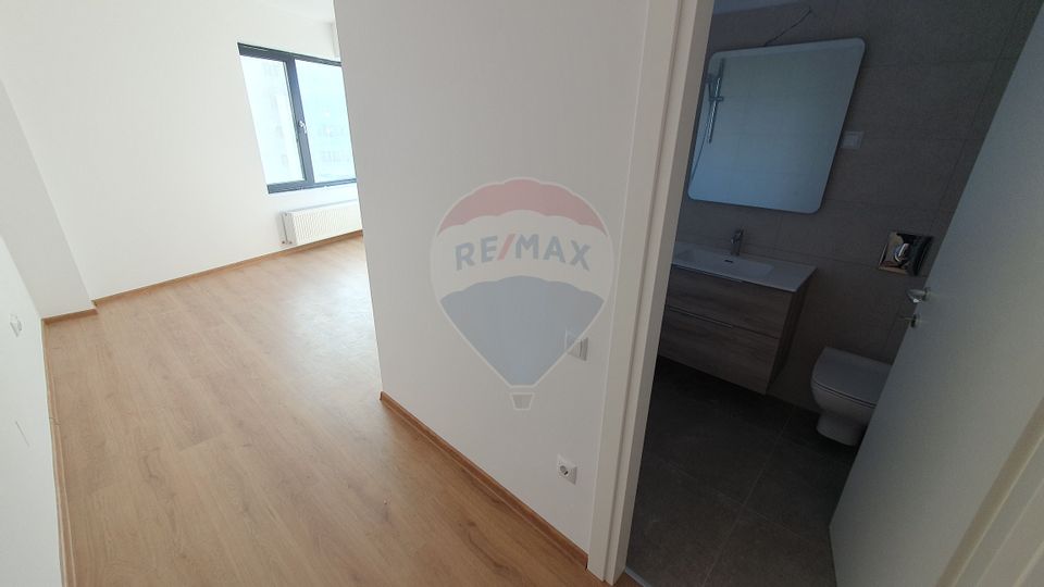 Apartament cu 3 camere, Complex Victoria 100 mp