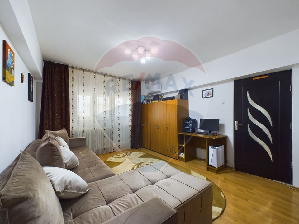 Apartament 2 camere de vanzare, zona Dristor