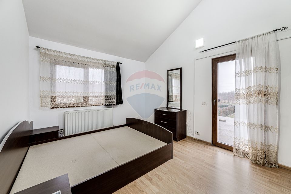 4 room House / Villa for sale, Aradul Nou area