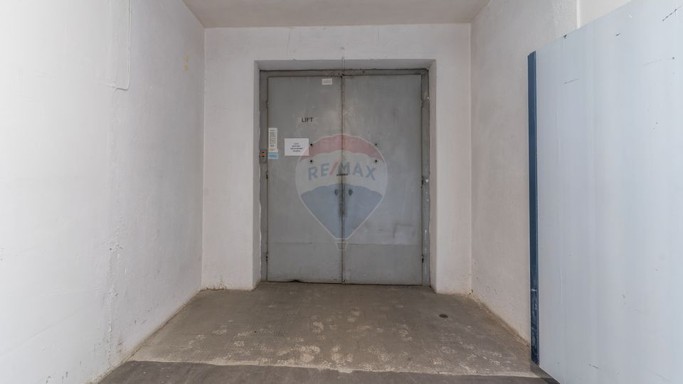 Spatiu industrial de vanzare - 3682 mp - Bulevardul Muncii