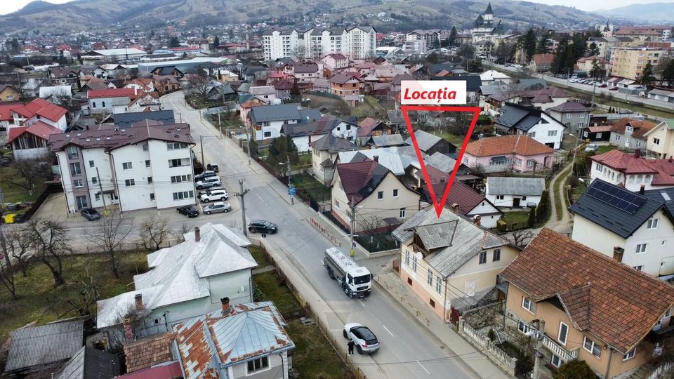 Casă de vânzare în GURA HUMORULUI zona Ariniș 250 mp teren