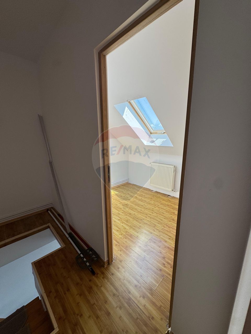 Apartament cu mansardă, 75 mp utili, 3 camere – Strada Muncel