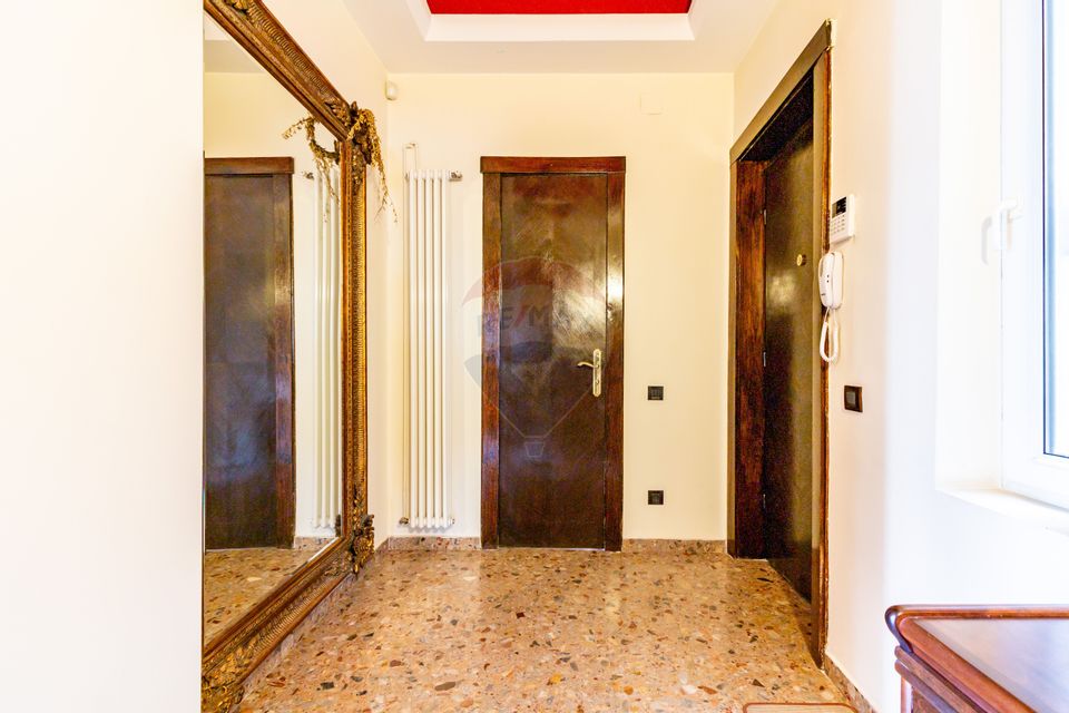Apartament cu 4 camere de vânzare Aviatorilor/Aleea Modrogan
